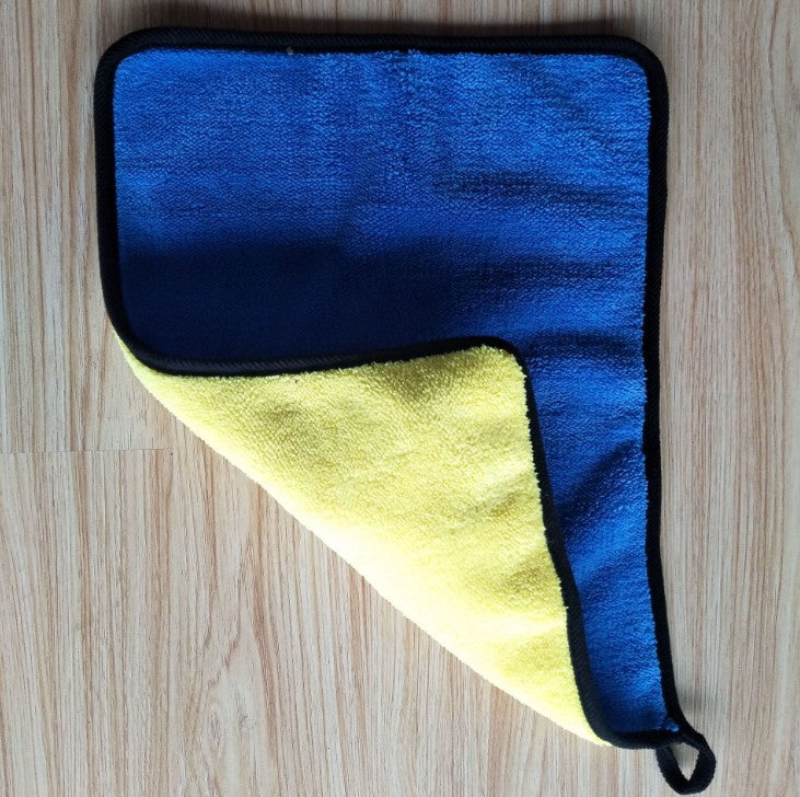 Double-Sided Microfiber Car Cleaning Towels — product image 8 of 17